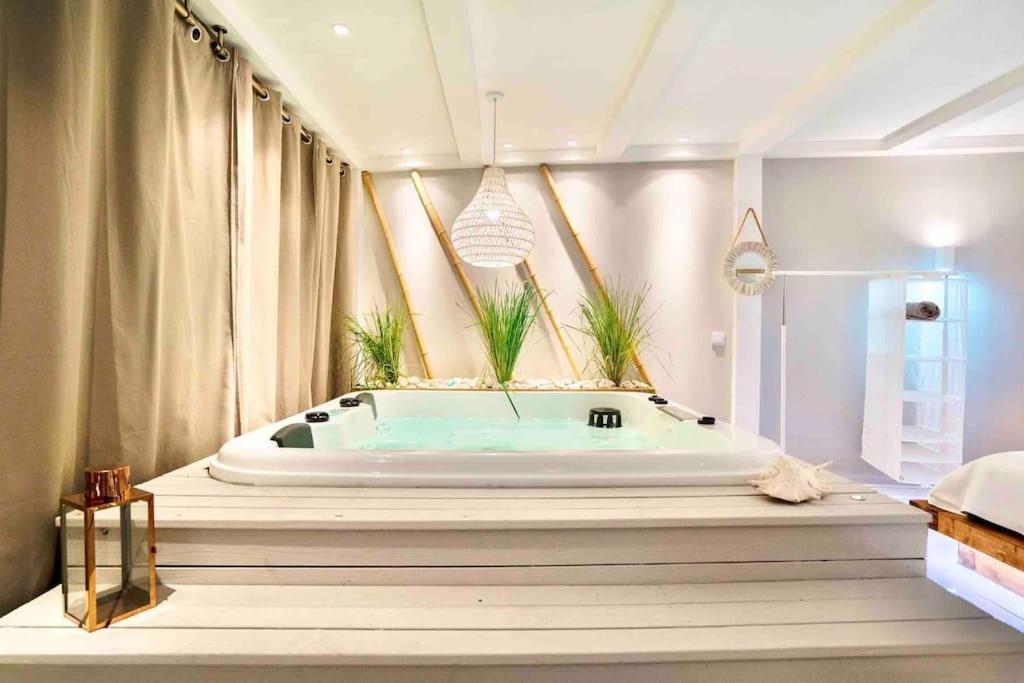 Luxuryvilla With Private Heated Pool And Spa 7P Quarteira Exterior foto
